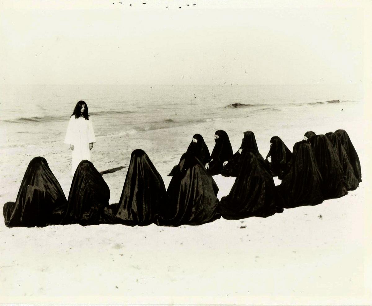 Leila wa al-dhi’ab [Leila and the Wolves] (Heiny Srour, 1984)