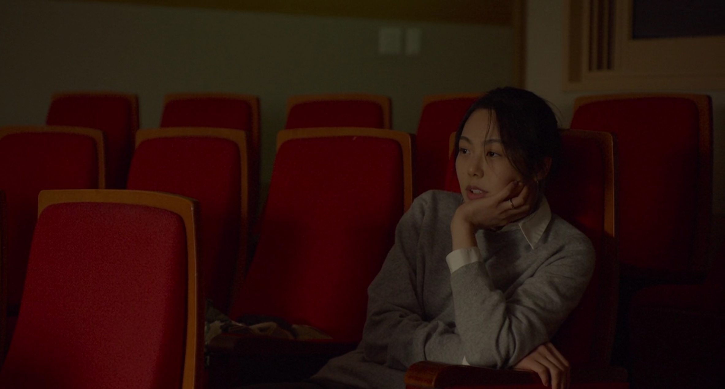 Ji-geum-eun-mat-go-geu-ddae-neun-teul-li-da [Right Now, Wrong Then] (Hong Sang-soo, 2015)